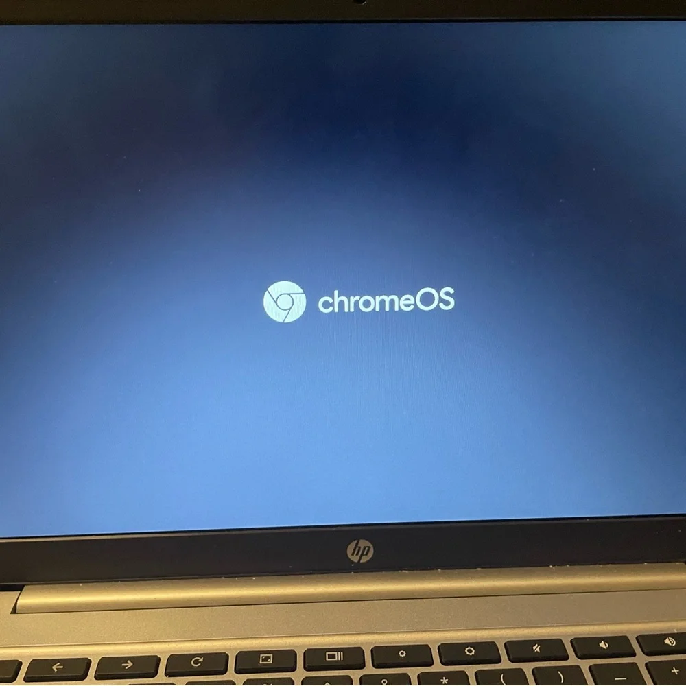 HP 2020 Flagship 14 Chromebook barely used